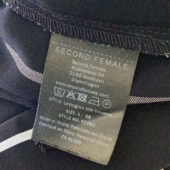 Second Female Anthropologie Lexington Wide Leg Pants Women’s Small Navy Cropped - Picture 9 of 9